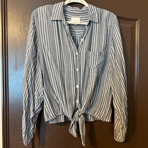 American Eagle Outfitters Gray Striped Shirt